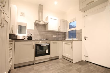 5 bed house, Warton Terrace, Heaton, Newcastle, NE65LR - Image 4